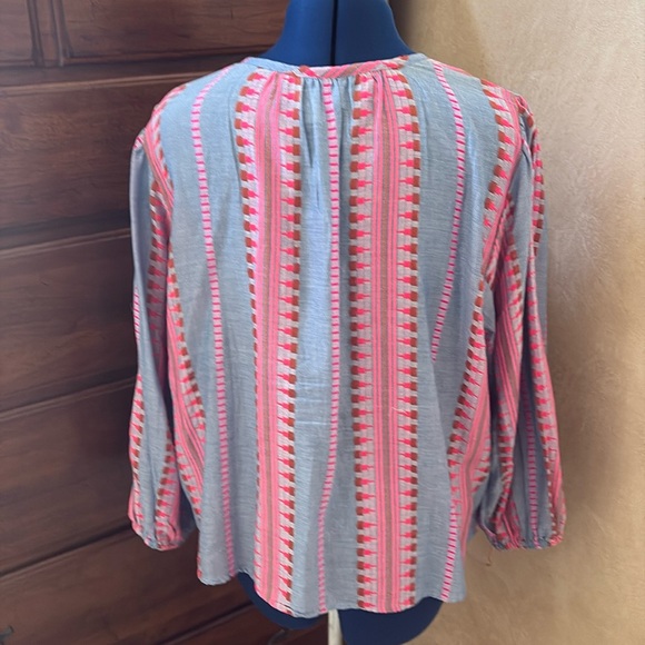Velvet by Graham & Spencer Isla blue and pink boho peasant top. - Picture 9 of 12
